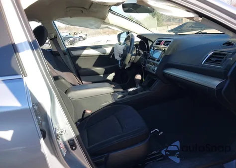 2018 Subaru Outback 2.5I из США, поврежденный, VIN 4S4BSAAC8J3366611